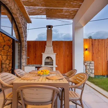 Vilă Affordable Stone *